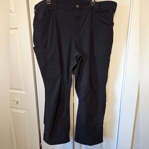Duluth Trading Co Men's Dark Cargo Pants